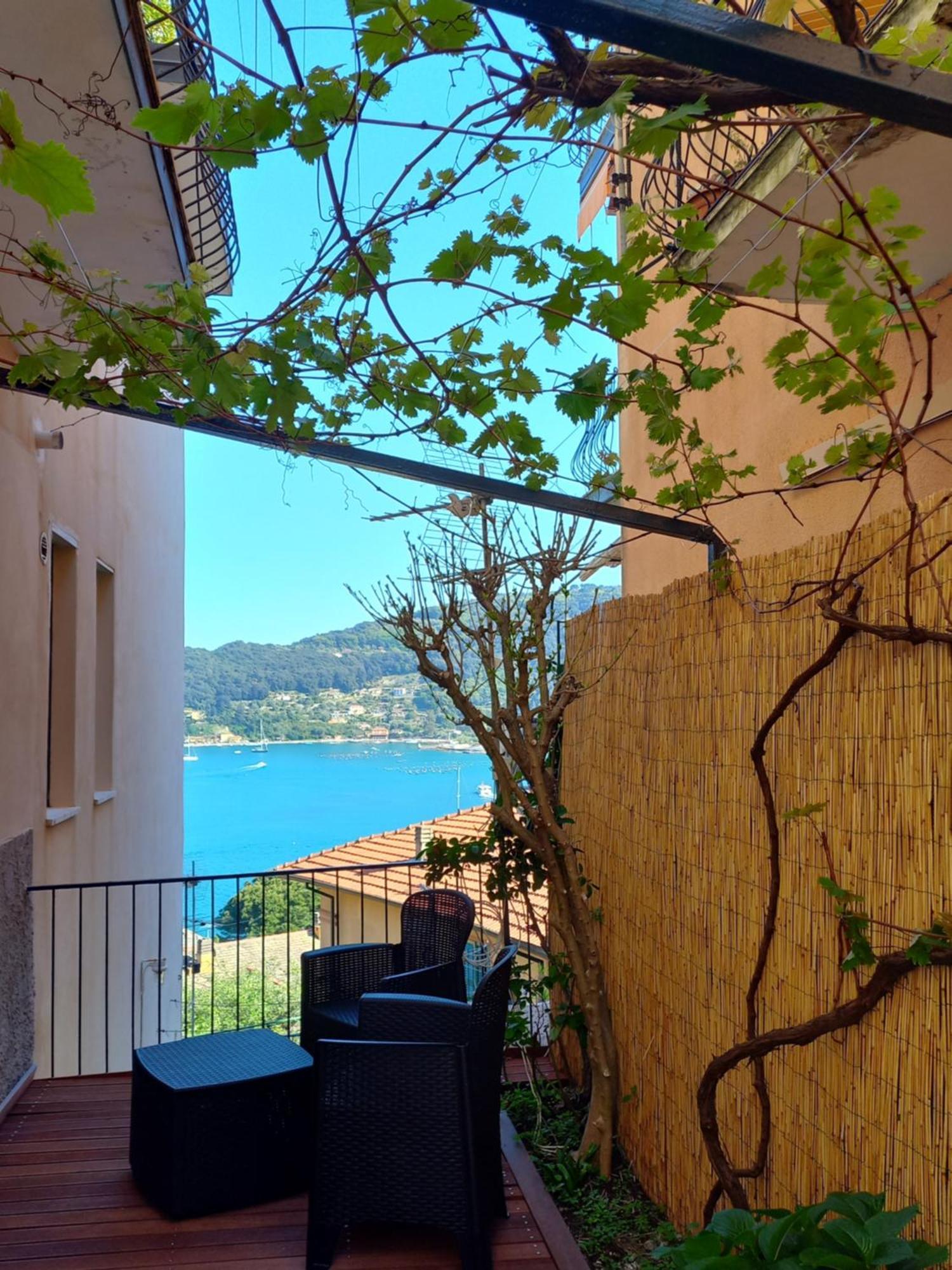Casa Vacanze Ibiscus Porto Venere Exterior foto